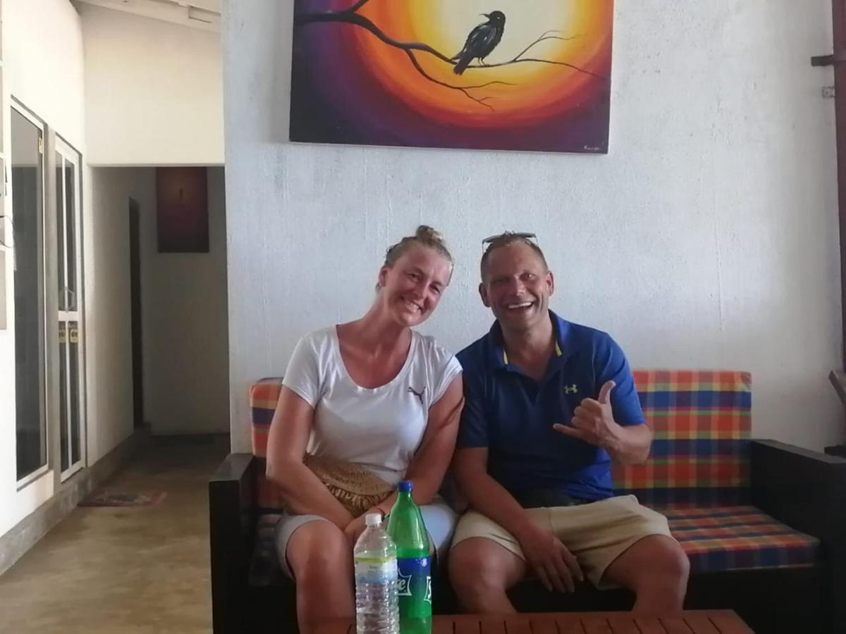 Happy Beach Villa Resort Unawatuna Kültér fotó
